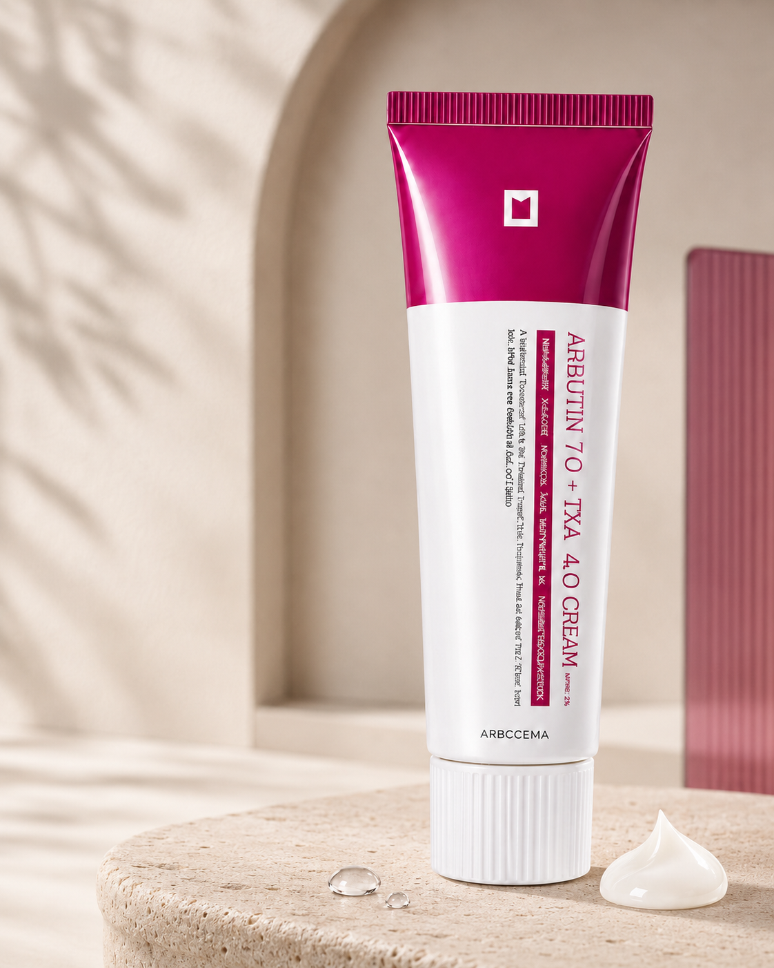 Nairela Arbutina 7% — Envase flotante, fondo de marca
